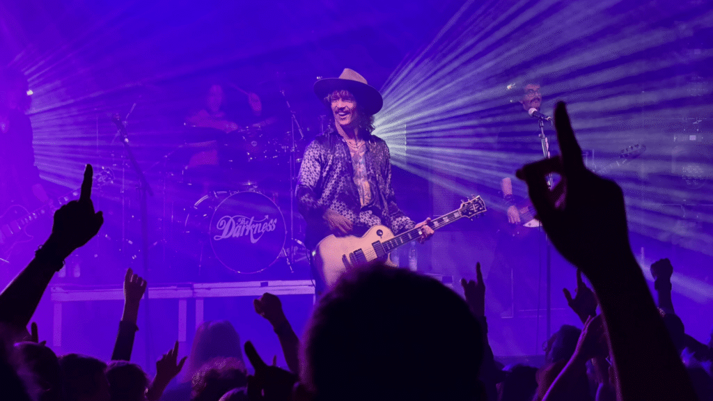 The Darkness mit Dea Matrona @ Backstage München